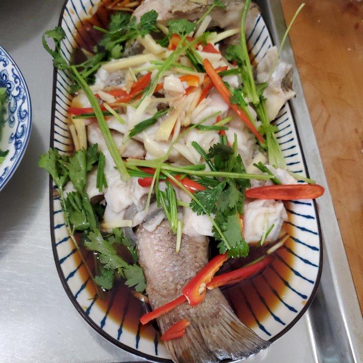 鲜嫩鲈鱼片