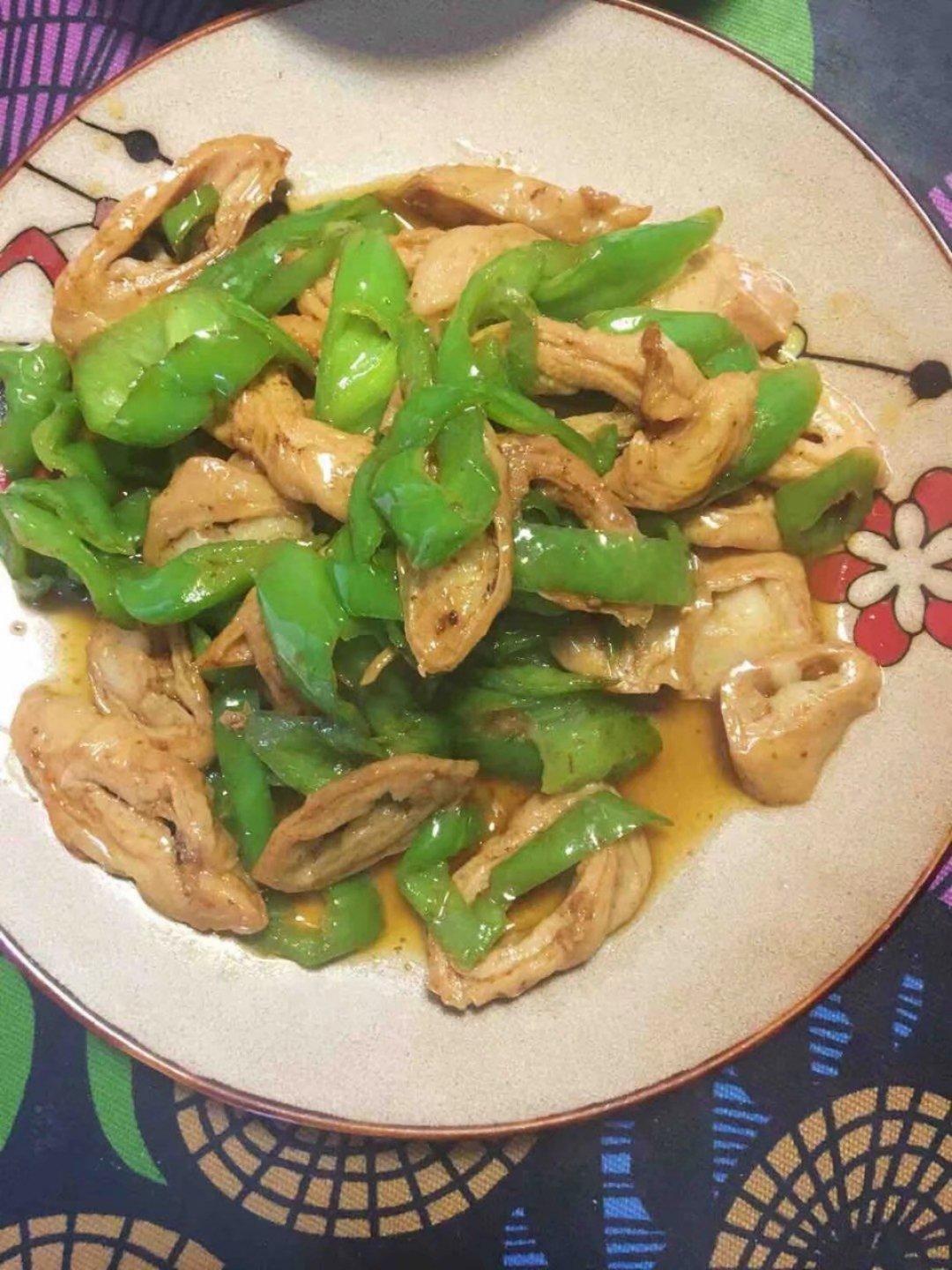 青椒炒肥肠