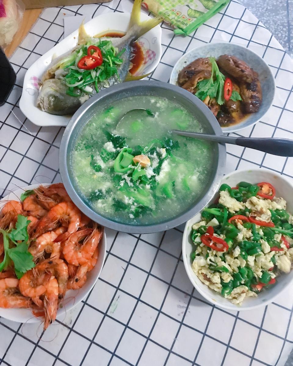 一世两人三餐四季