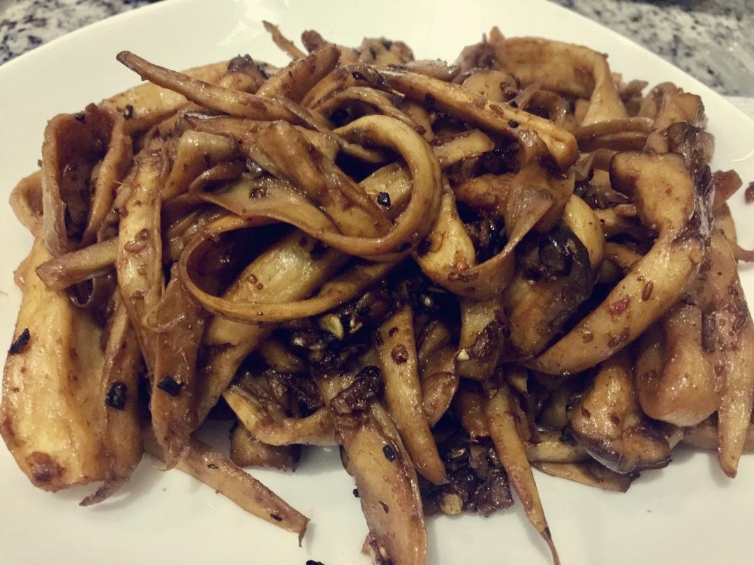 干煸手撕杏鲍菇