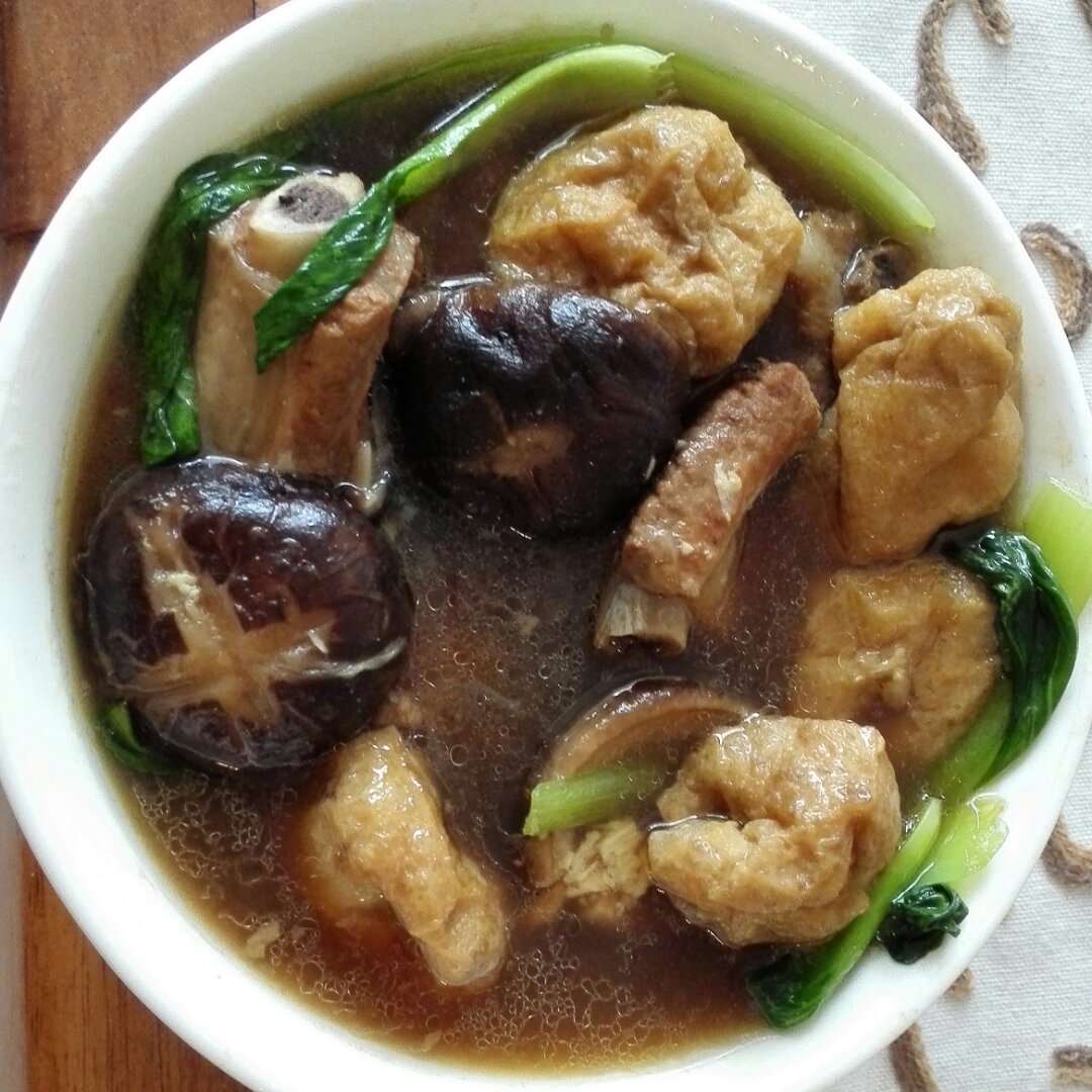 马来西亚肉骨茶（丰富配料版）
