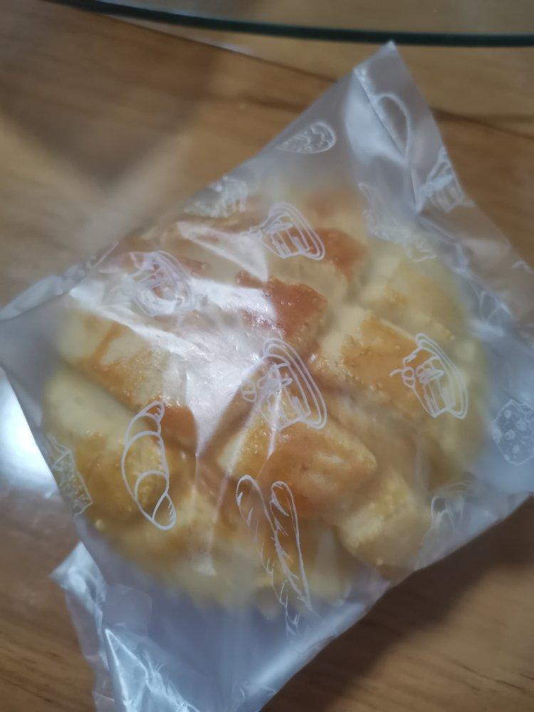 好吃到炸裂的港式菠萝包（附带制作酥皮的小视频）