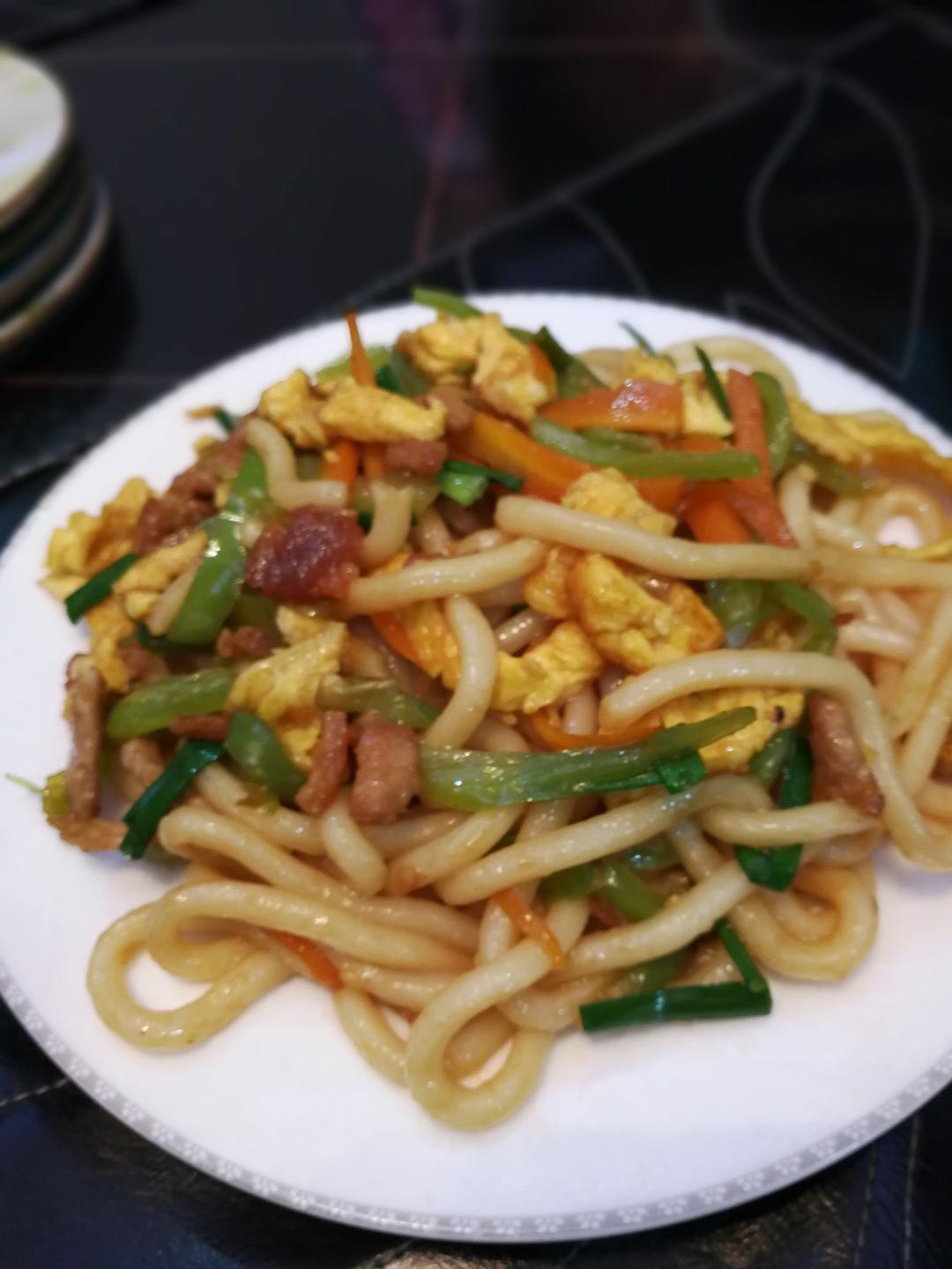 什锦炒乌冬面