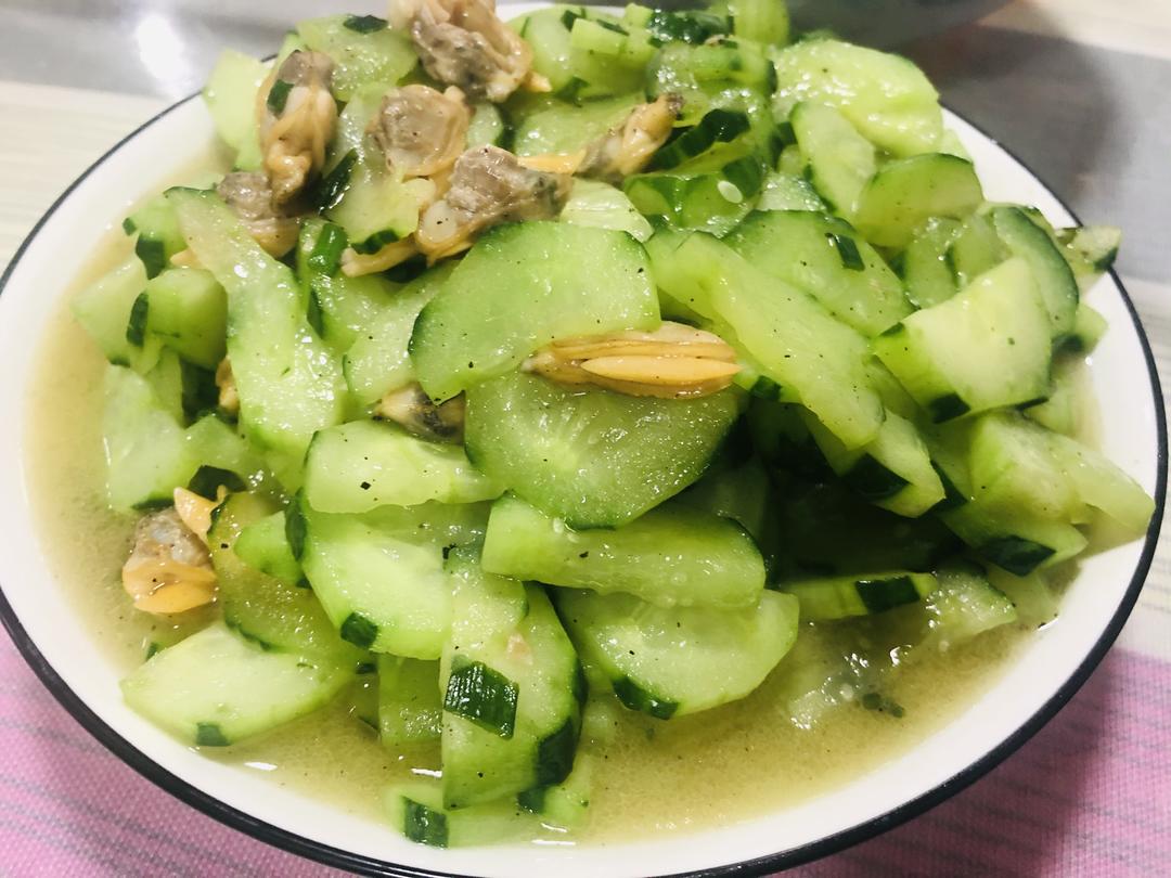 蛤蜊炒黄瓜的做法