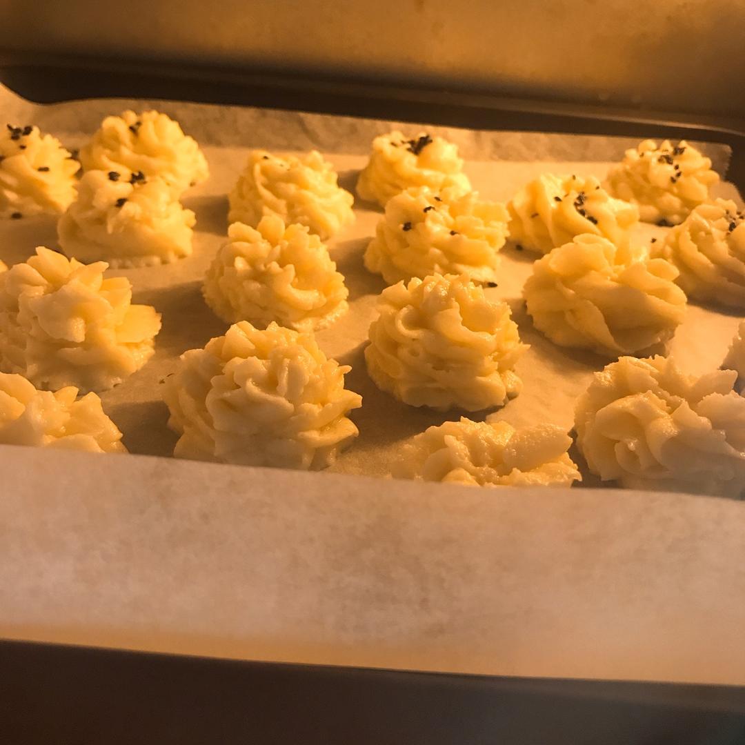 一抿即化酥到掉渣的珍妮曲奇云顶小花/烘焙视频饼干篇1