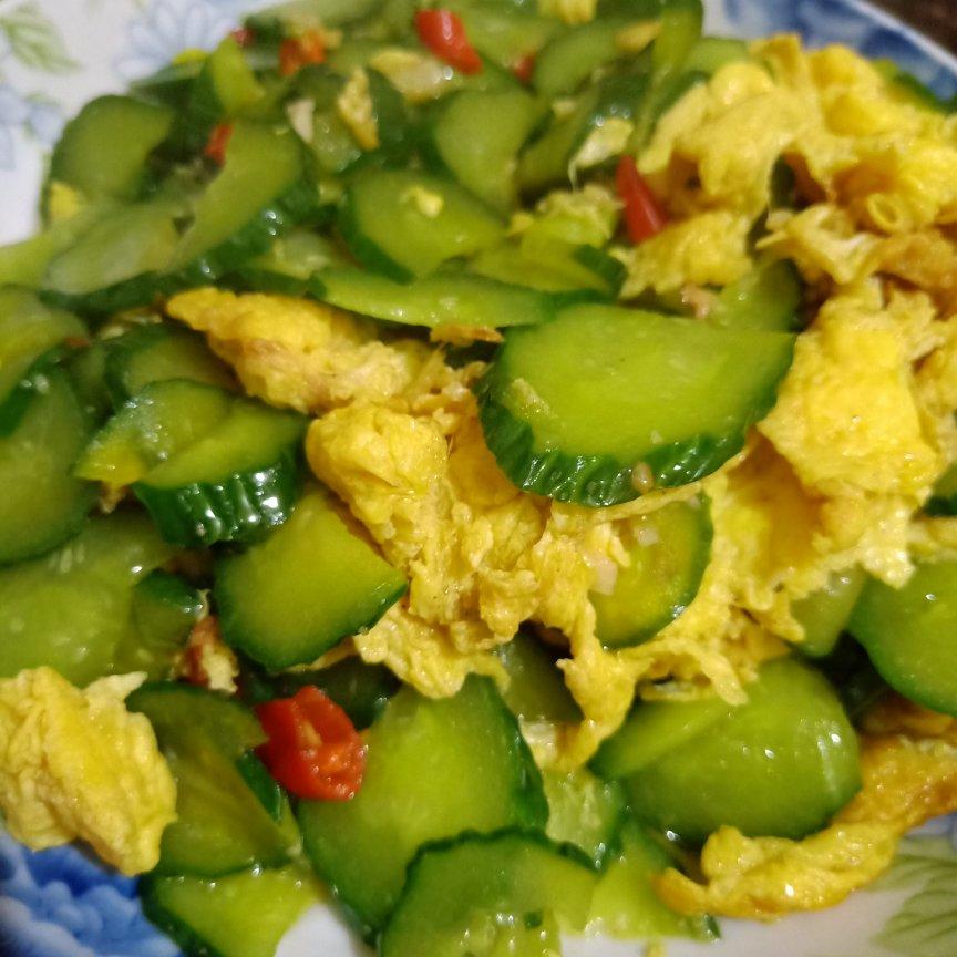 黄瓜炒鸡蛋