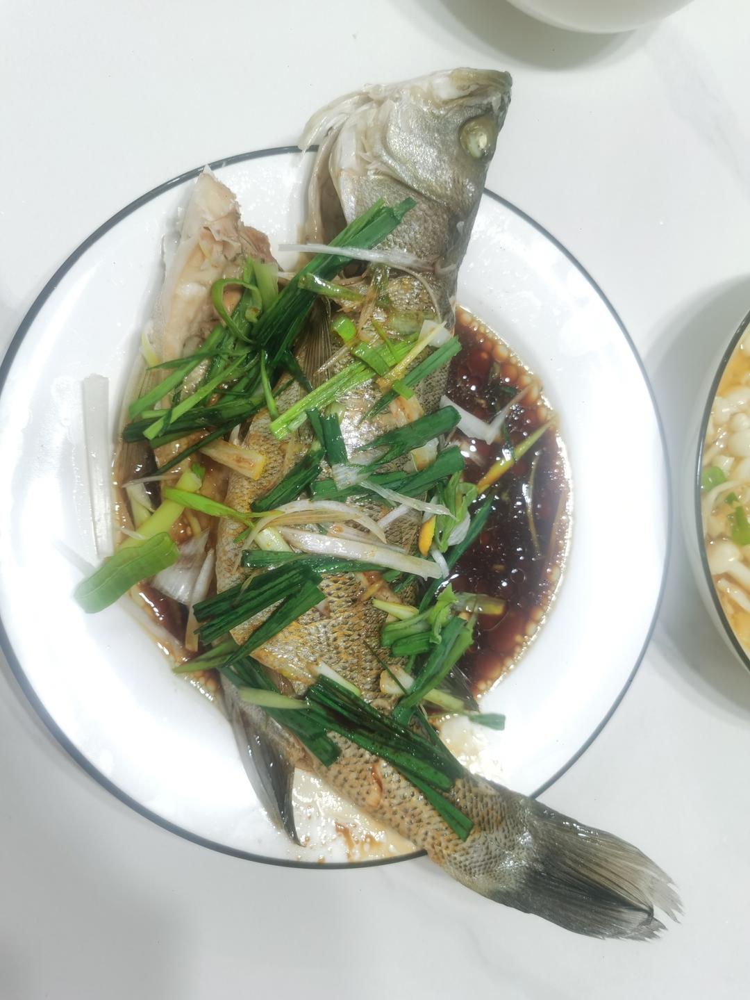 清蒸鲈鱼