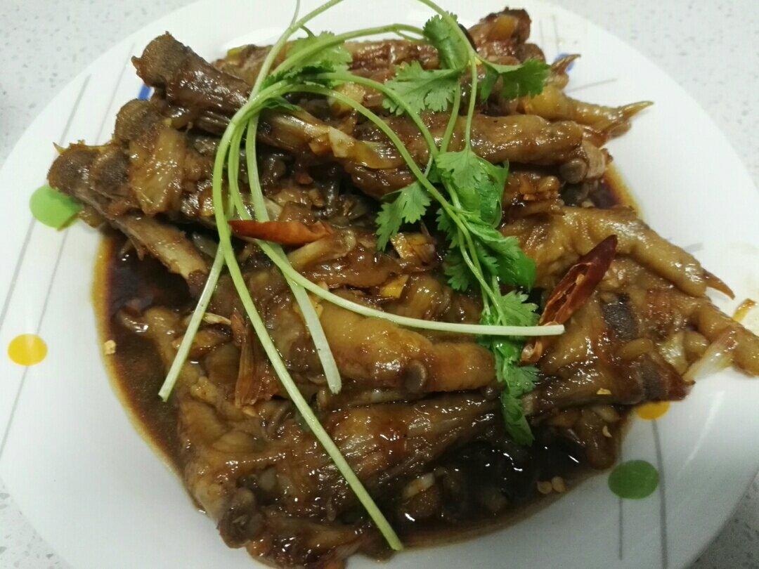 蒜香鸡脚