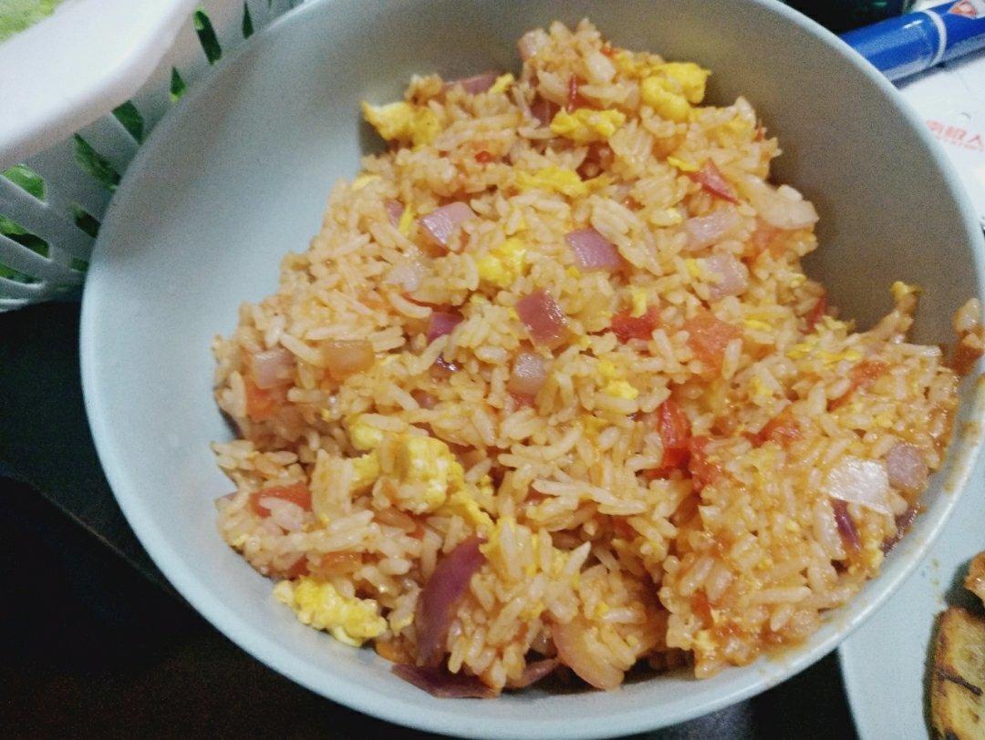 番茄鸡蛋炒饭