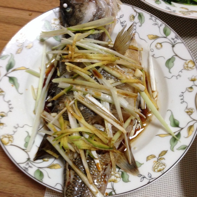 清蒸鲈鱼