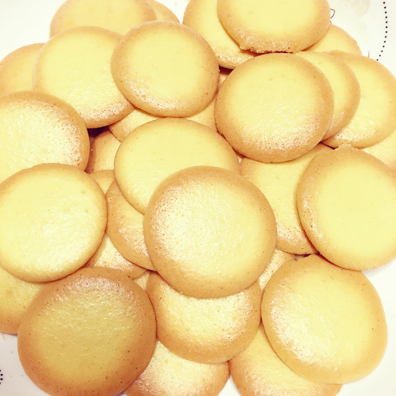 lilyzhangn做的酥脆蛋香小饼干