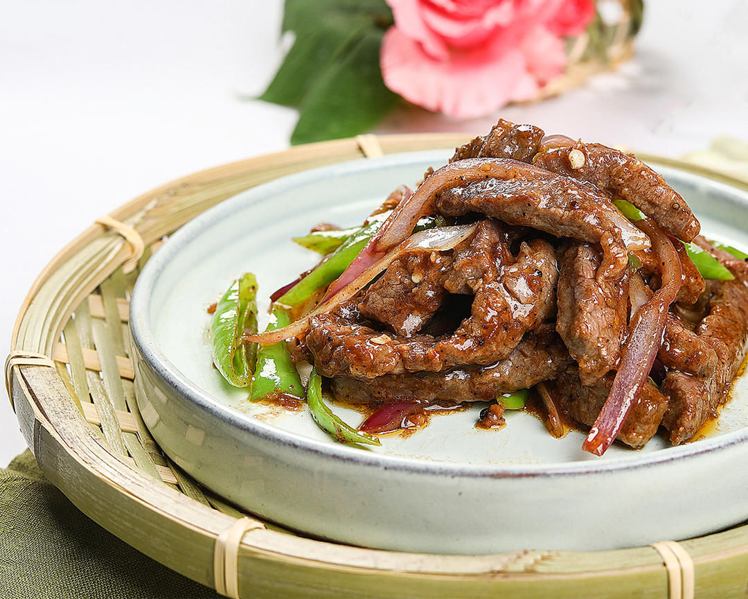 极妙厨房丨黑椒牛柳的做法