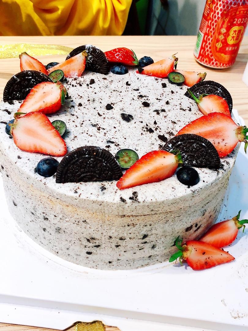 我爱杨小亮做的奥利奥奶油生日蛋糕