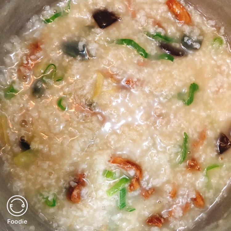 十五分钟快手之香滑皮蛋瘦肉粥(附五分钟电饭煲电压力锅更快捷方法)