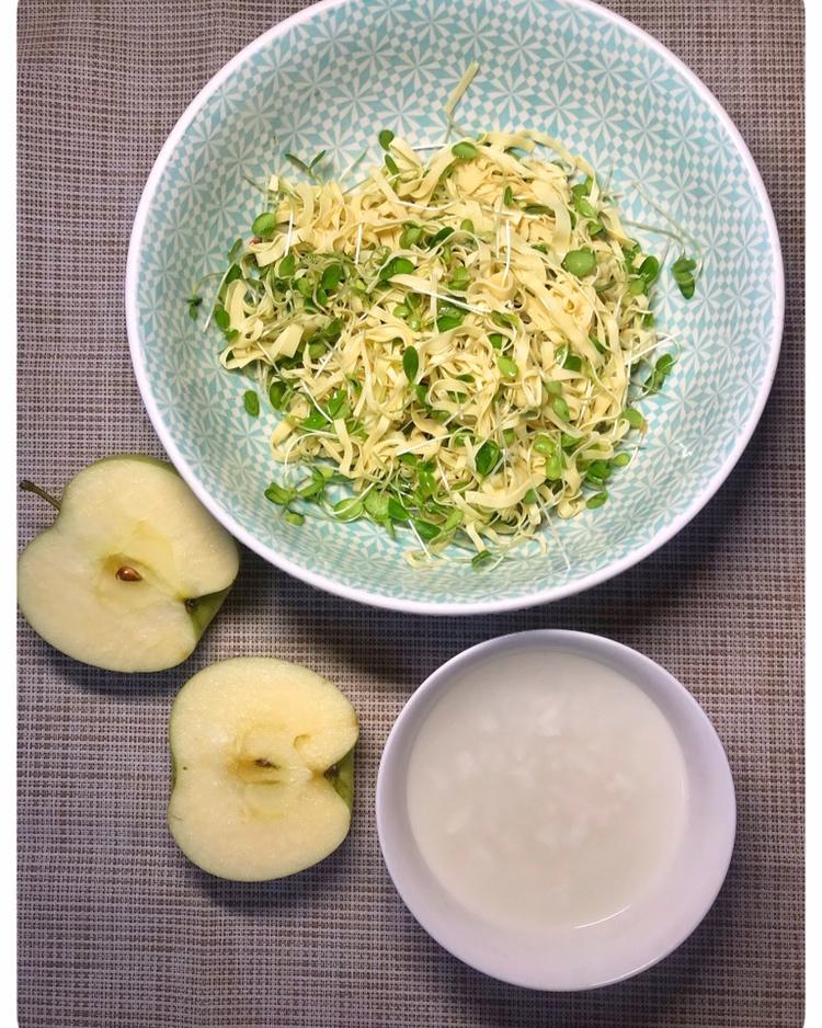 爽口香椿苗豆腐丝