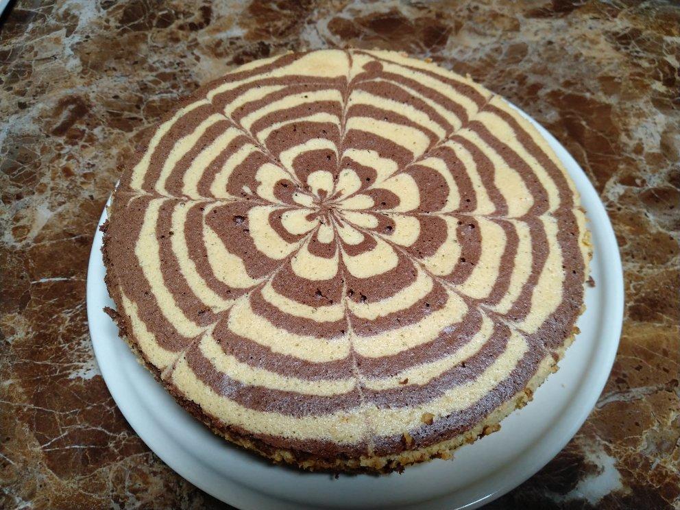 双色拉花戚风蛋糕