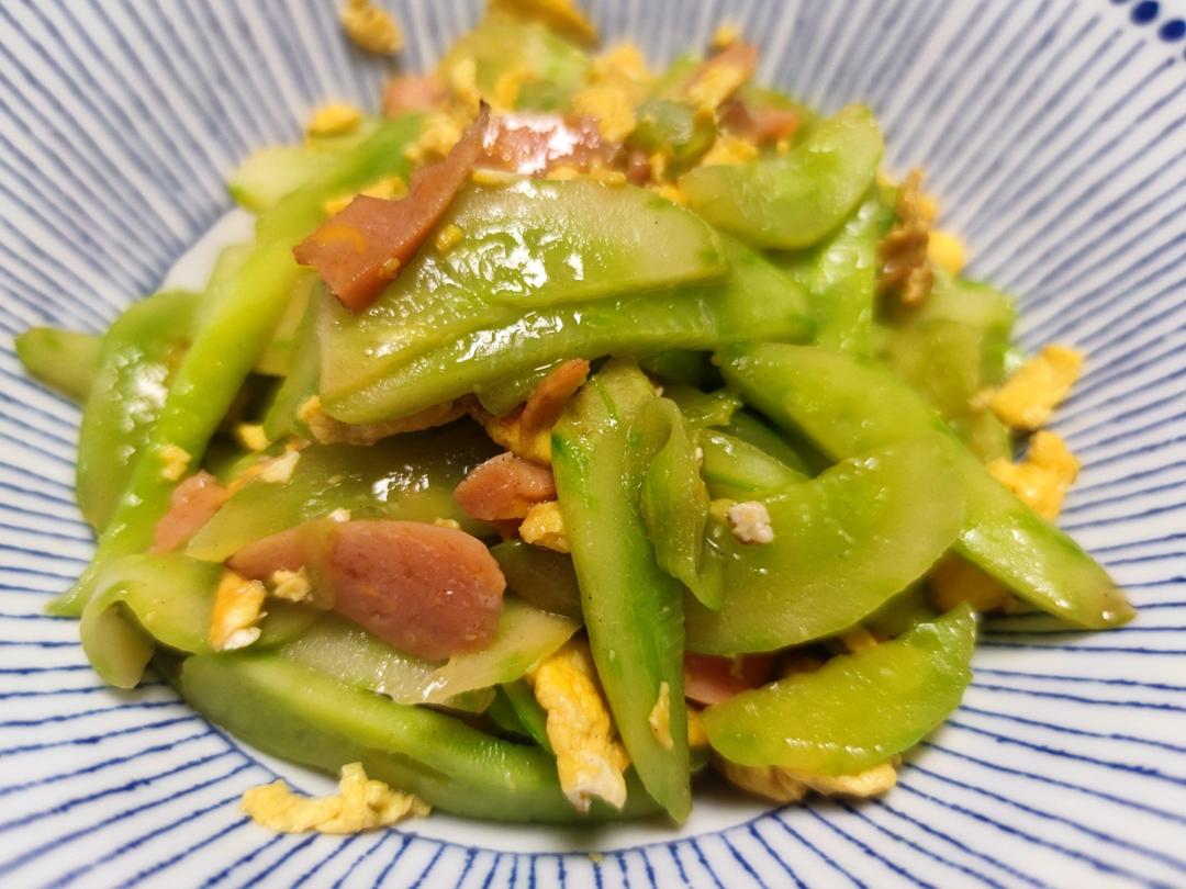 黄瓜炒鸡蛋（能吃出肉味的）