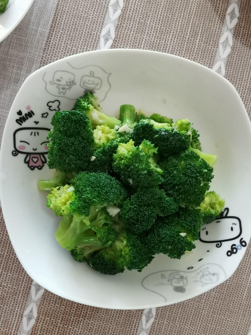 蒜蓉西兰花
