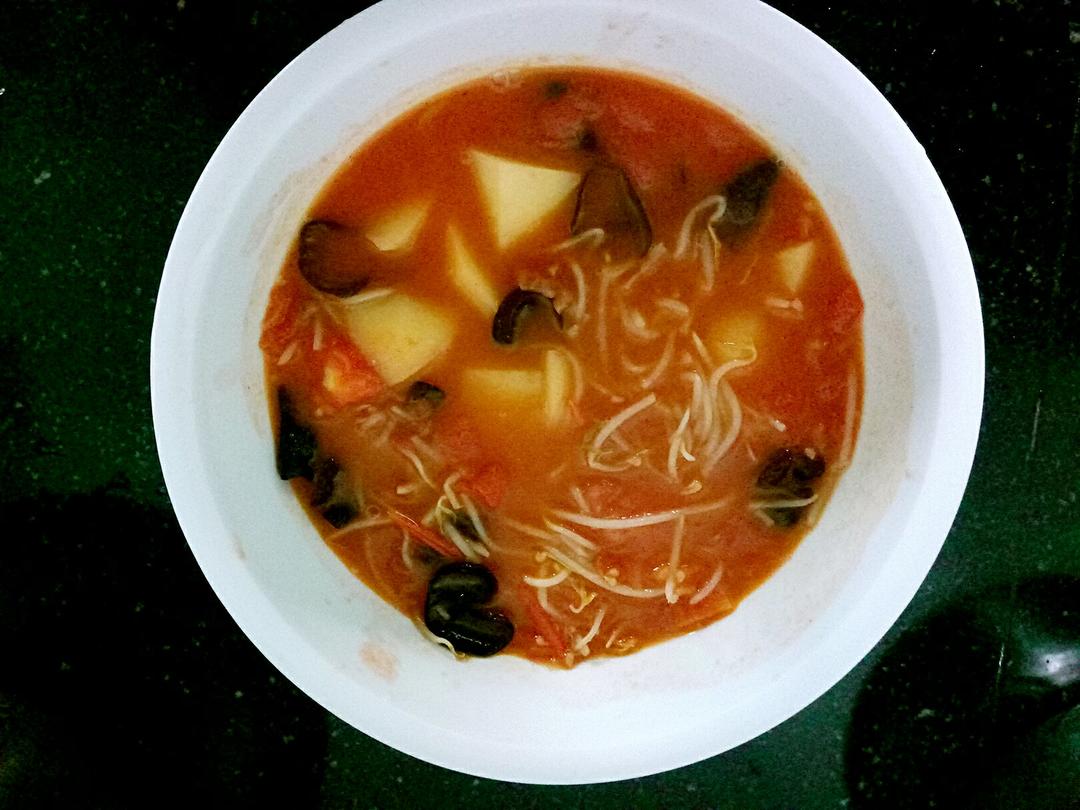 #排毒汤#西红柿豆芽汤