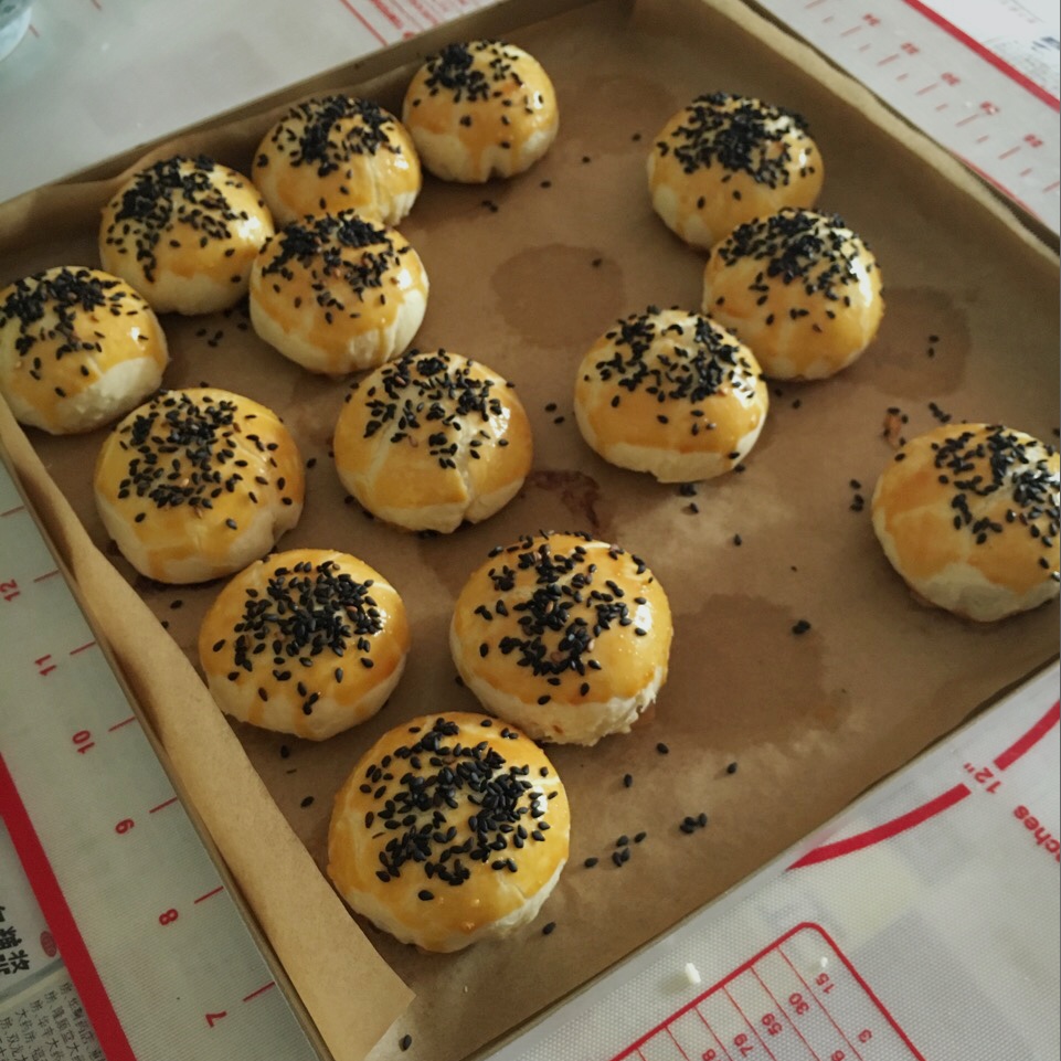 泳式鲜肉榨菜月饼