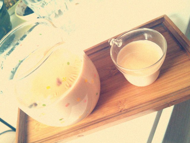 普洱玫瑰奶茶