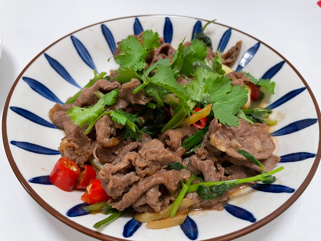 很嫩的小炒芹菜黄牛肉
