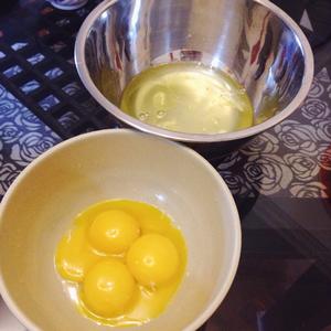 少油低脂四蛋可可戚风蛋糕的做法 步骤4