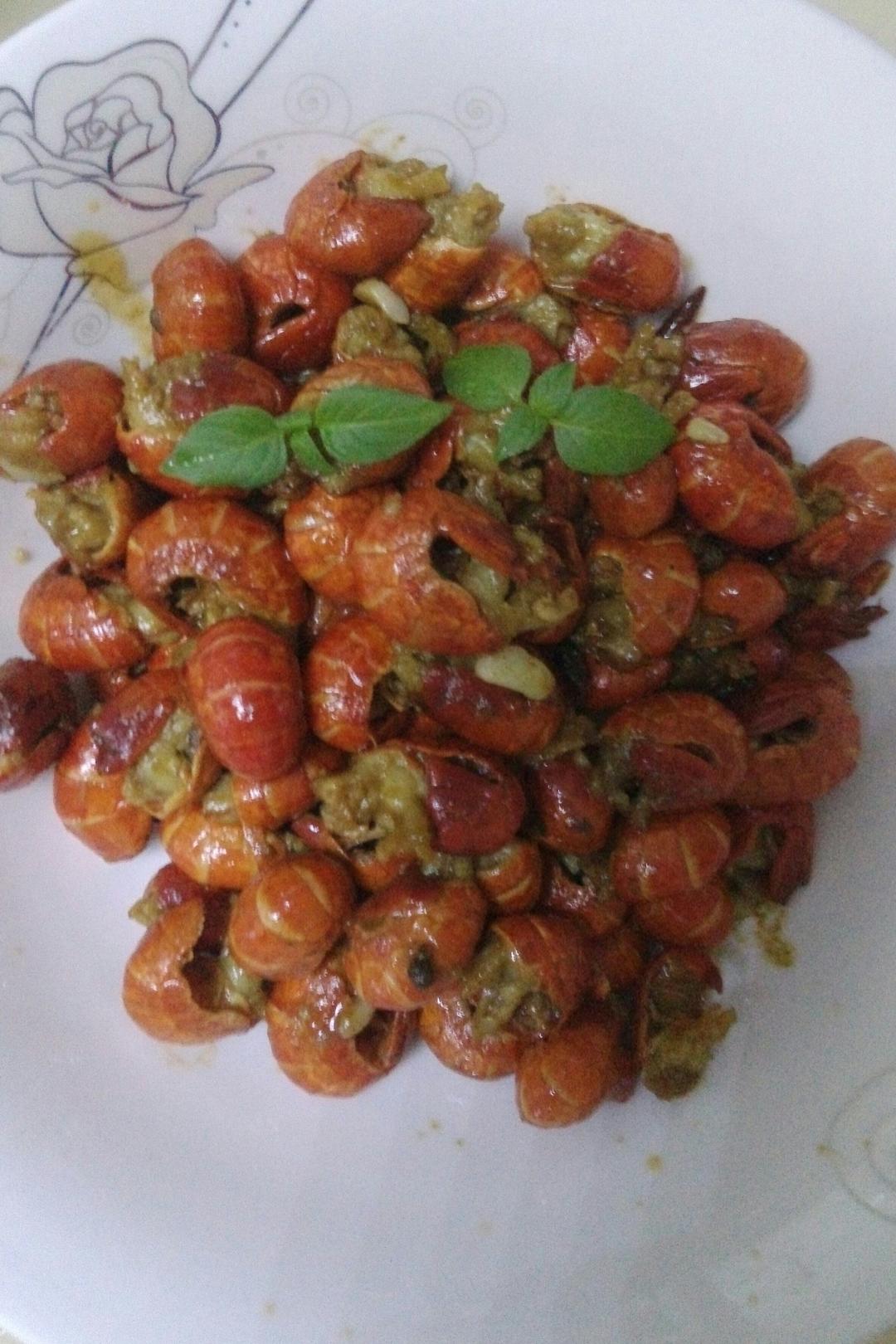 十三香龙虾
