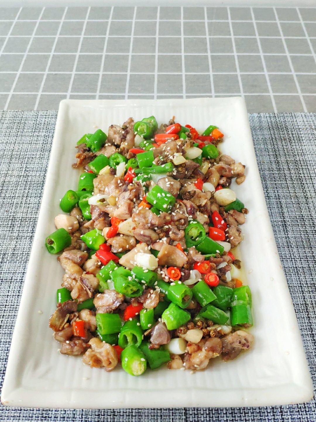 媲美饭店的家常 青椒鸡（详细到包你会）