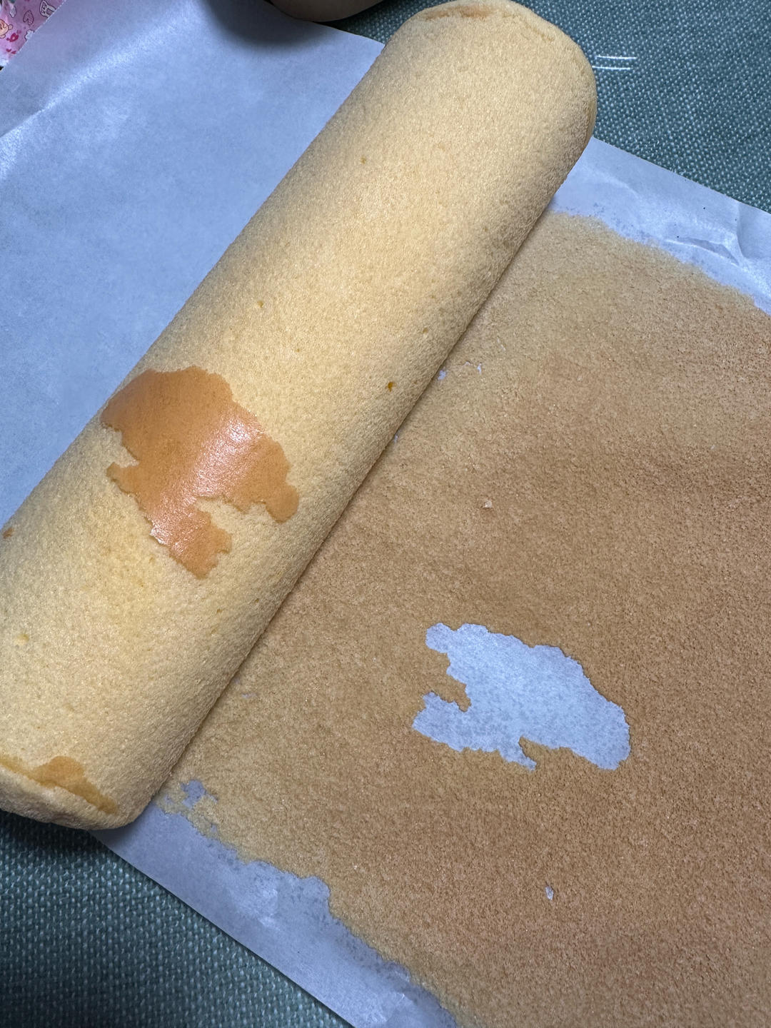 蛋糕卷这样做‼️不掉皮不开裂（小视频食谱）