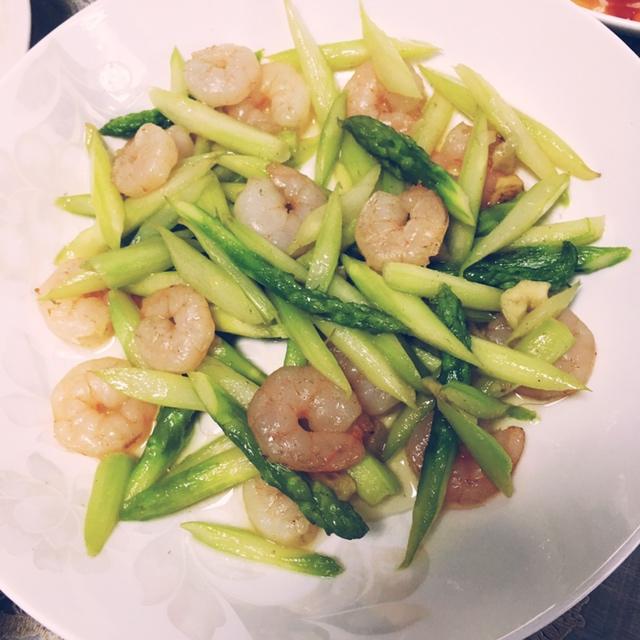 清炒芦笋虾仁
