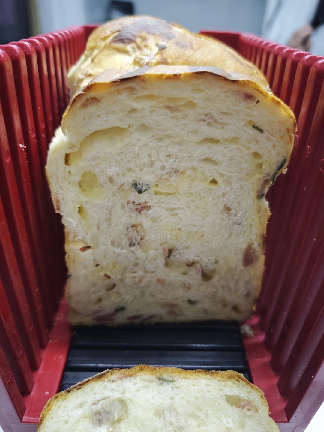 料多多香葱培根芝士吐司