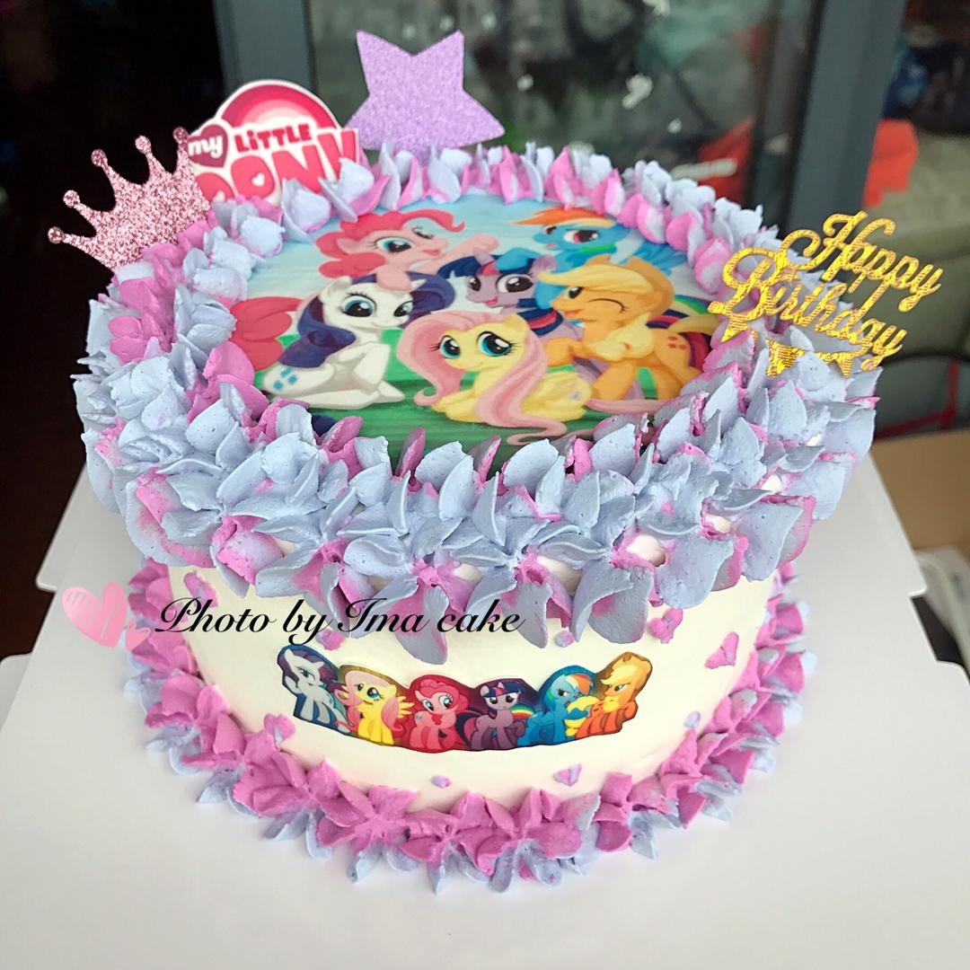 小麻烦的蛋糕开会了