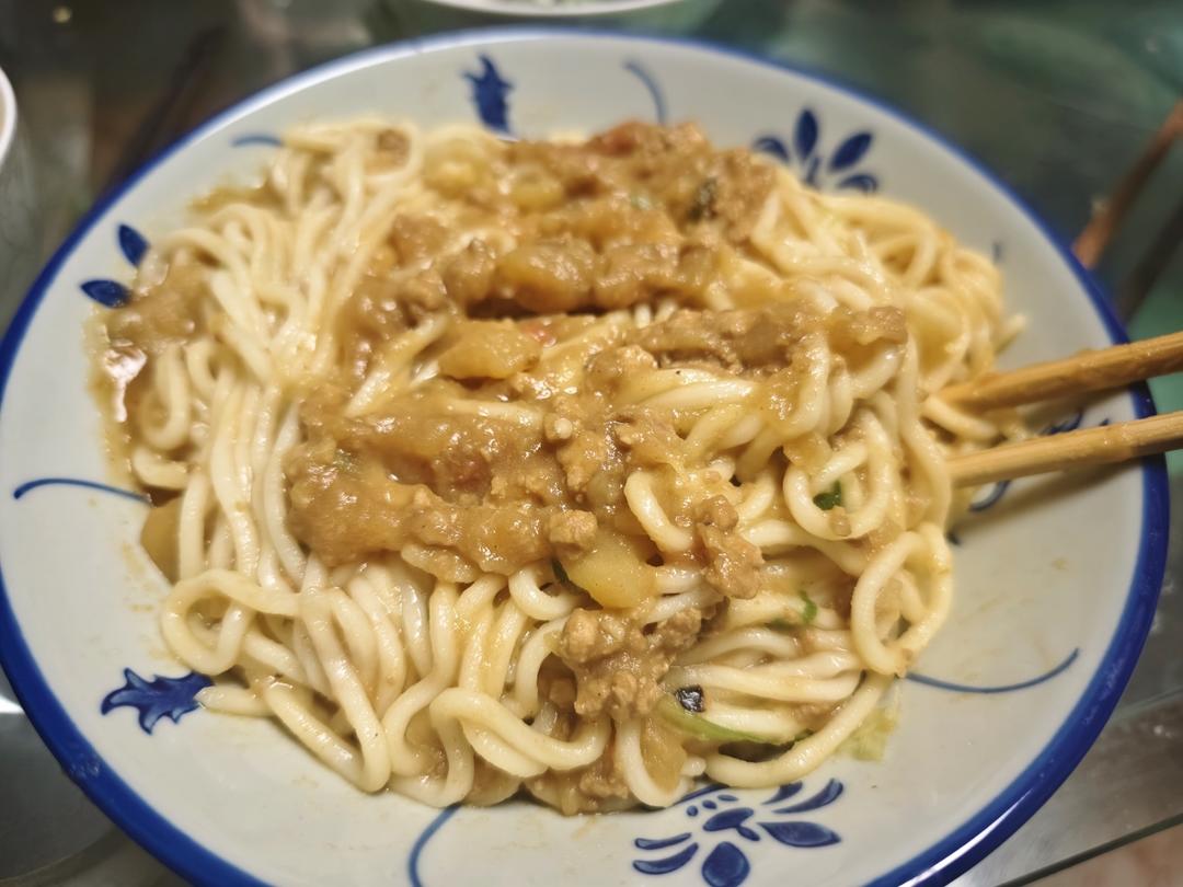 土豆茄子泥拌饭