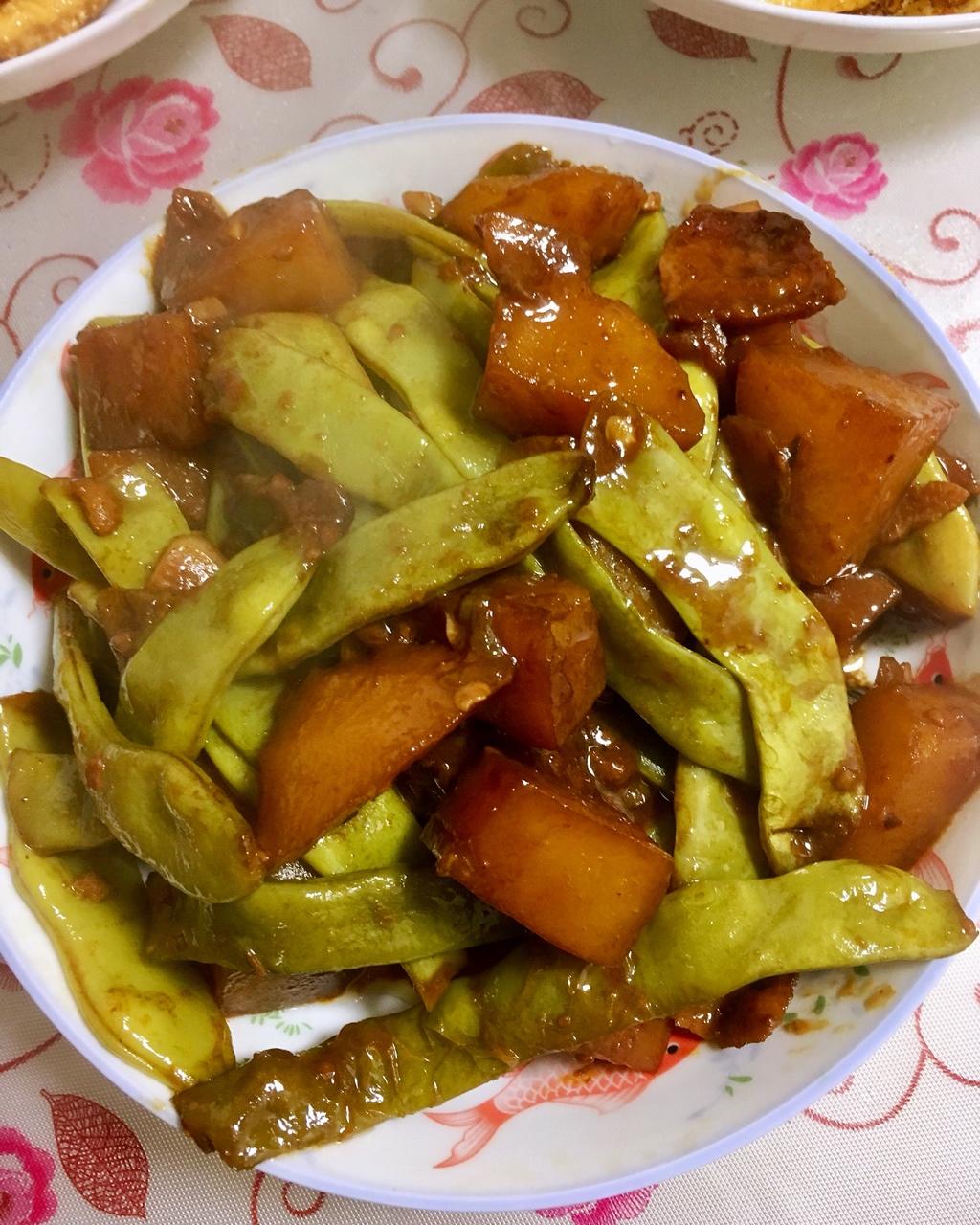 土豆炖豆角