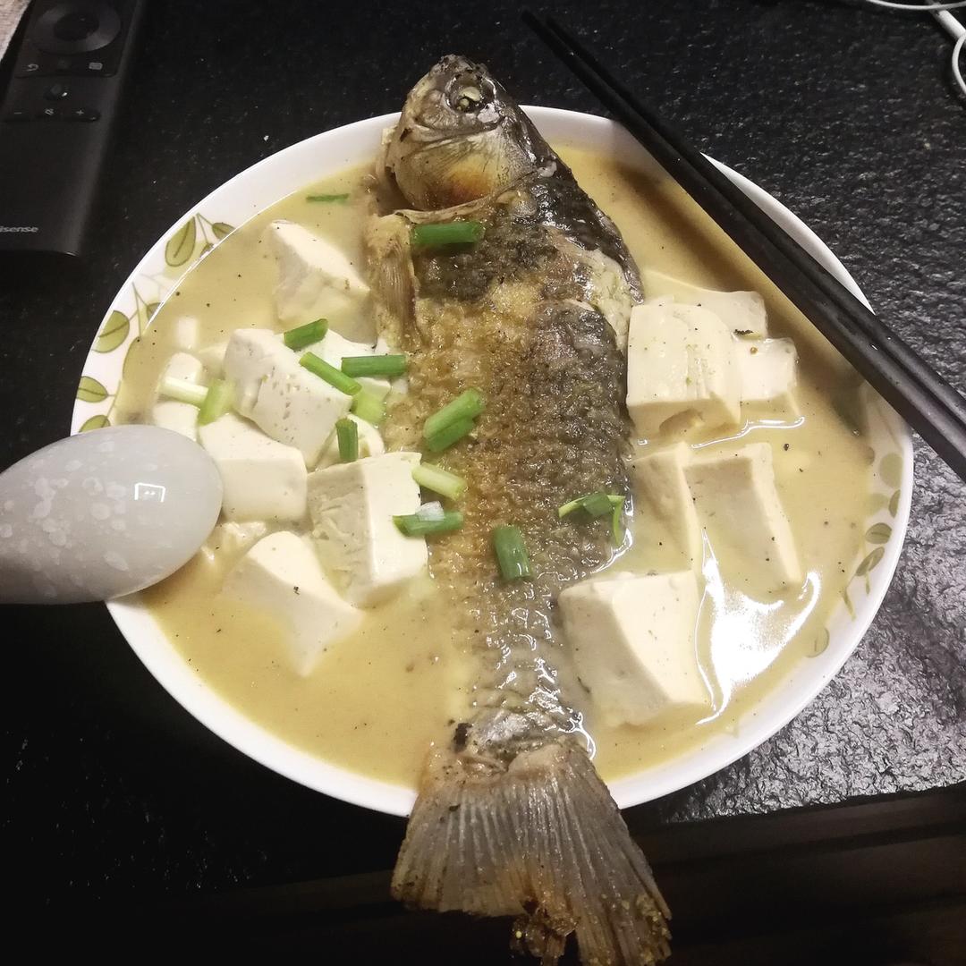 鲫鱼豆腐汤