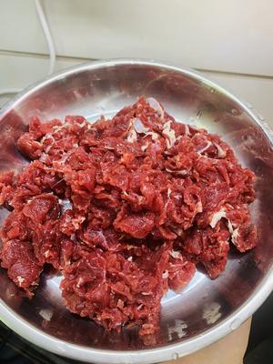 这样腌制的牛肉让你百吃不厌的做法 步骤5