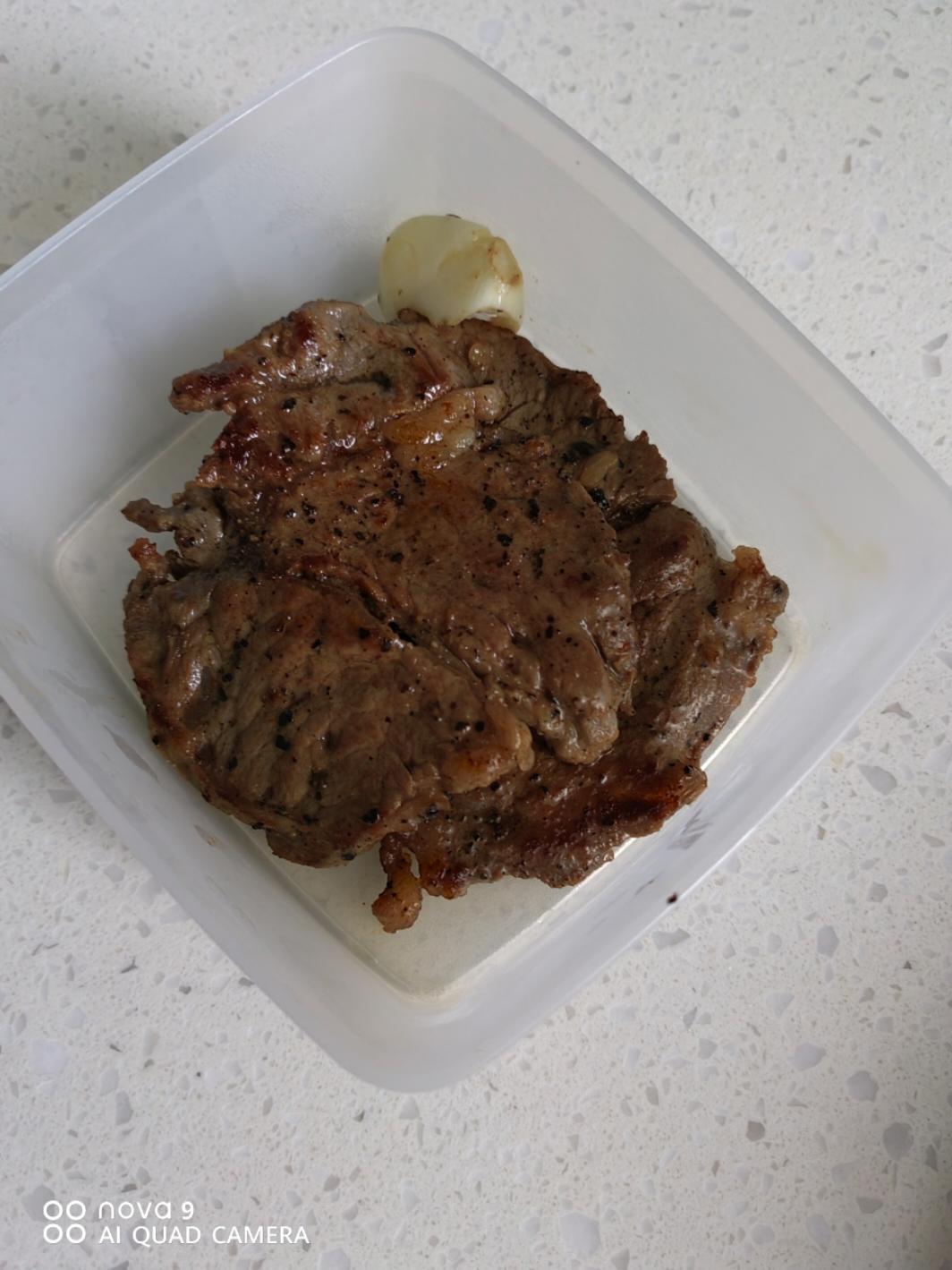 精致晚餐--烤鲜嫩多汁牛排&气炸蜜薯角