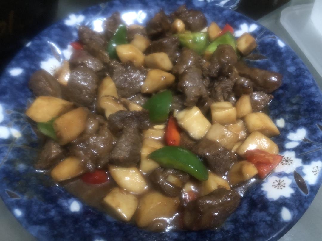 家常菜~杏鲍菇烧牛肉粒