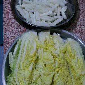 简化家庭式韩国泡菜制法的做法 步骤4