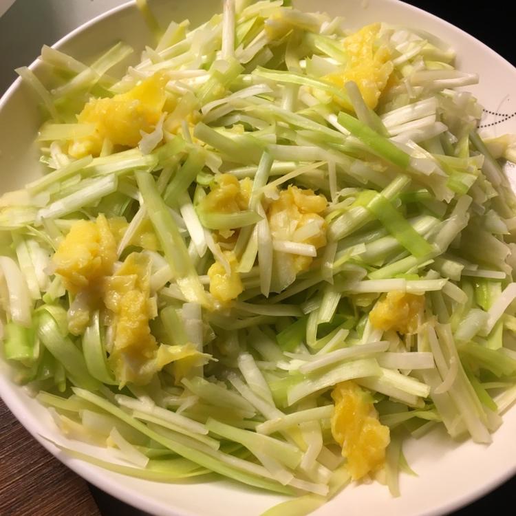 韭黄炒鸡蛋
