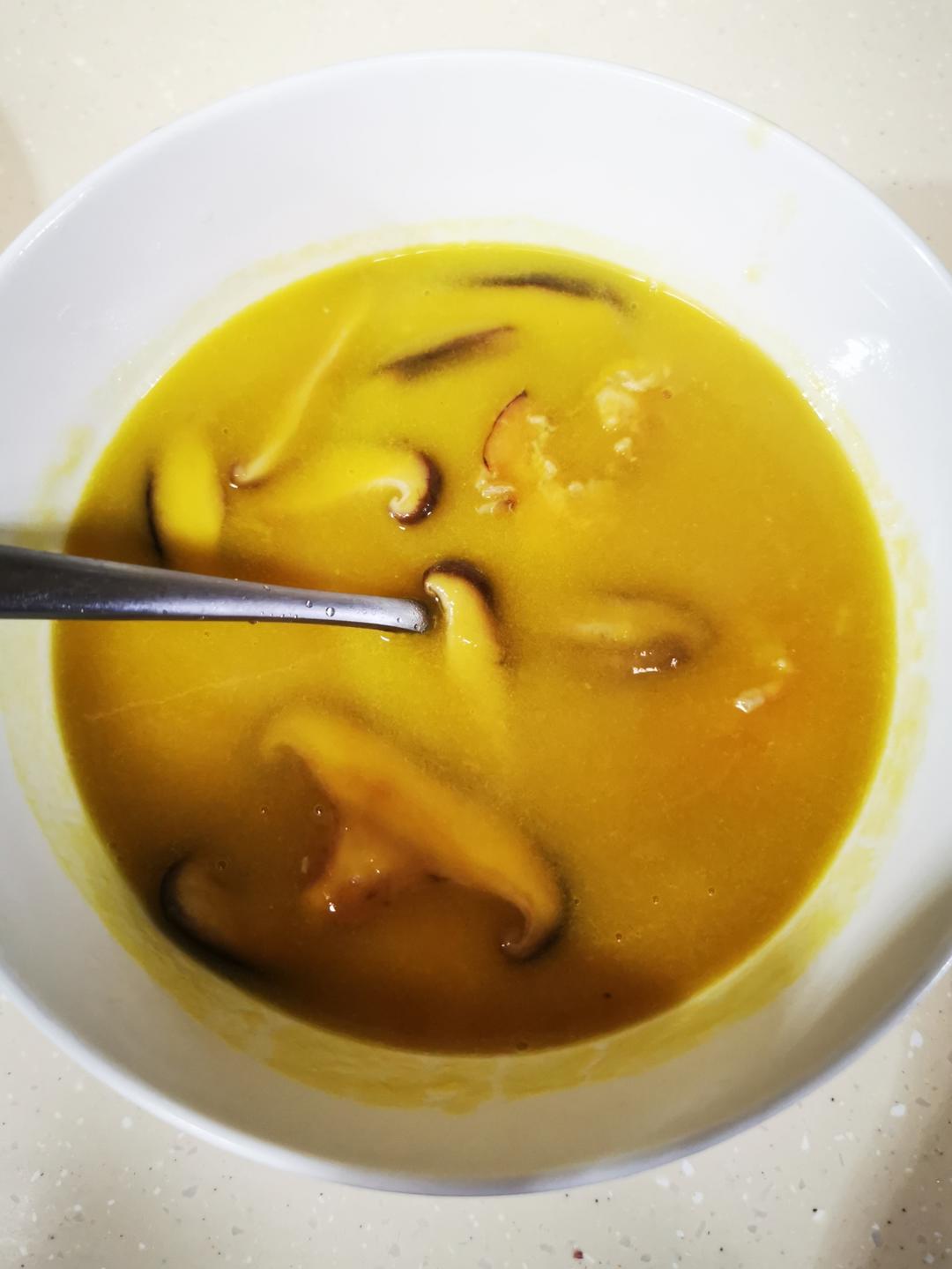 完美复刻新加坡某网红轻食店的南瓜汤😍😍减肥mm们别错过啊！