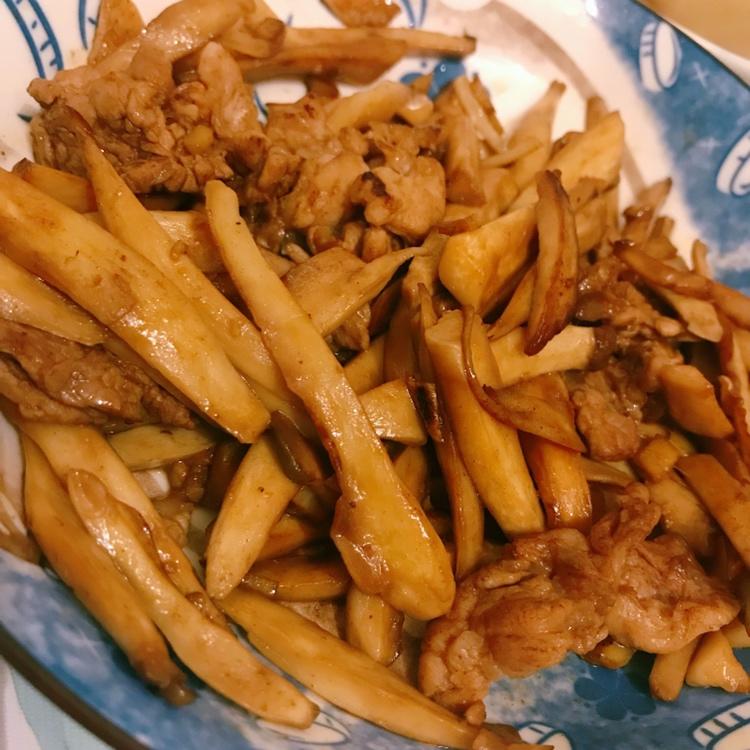 家庭版杏鲍菇炒肉