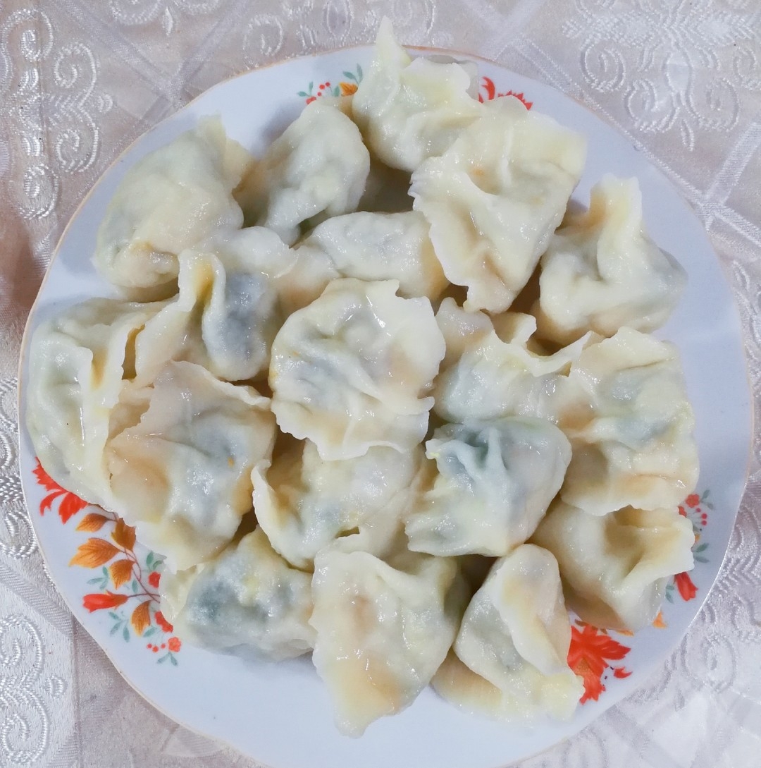 内蒙古的特色美食——羊肉沙葱饺子