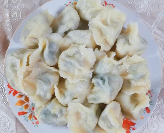 内蒙古的特色美食——羊肉沙葱饺子的做法