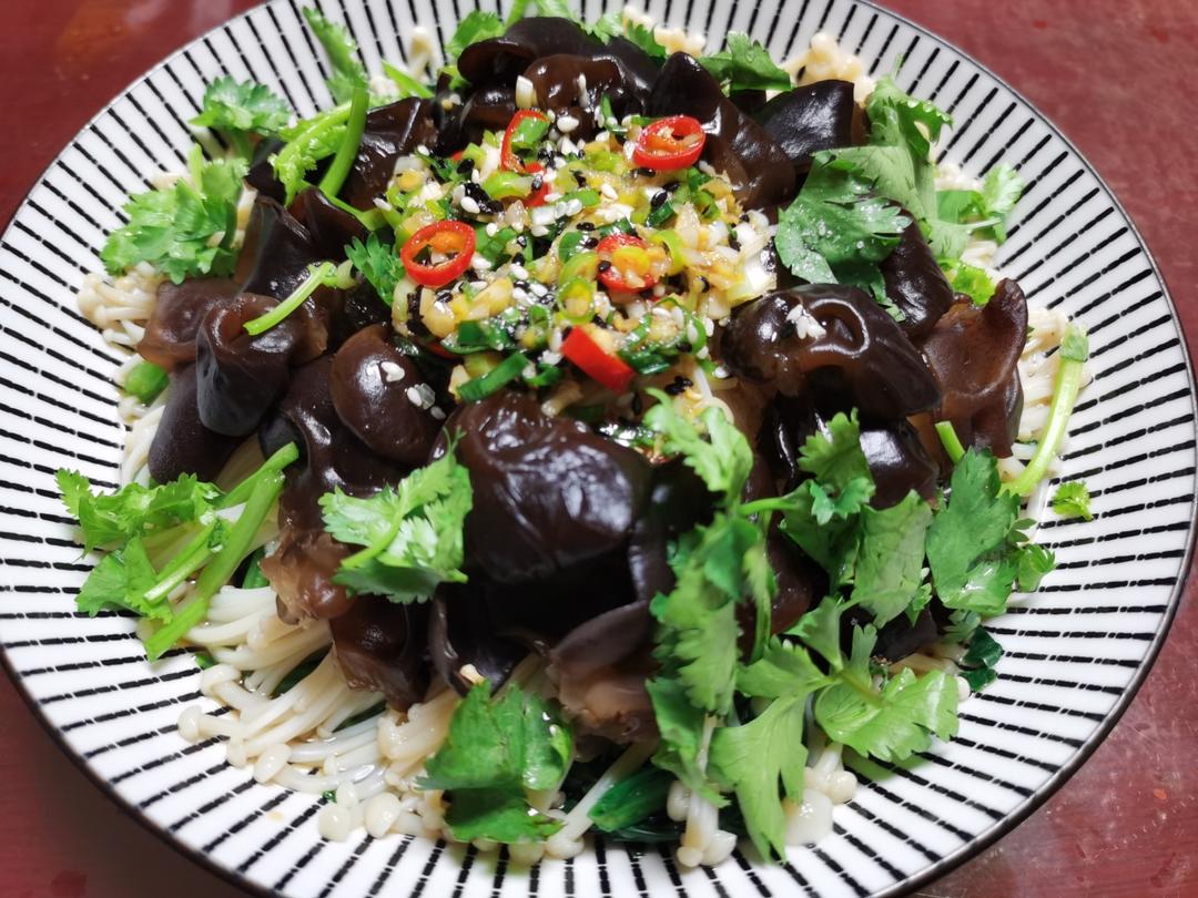 凉拌菠菜金针菇