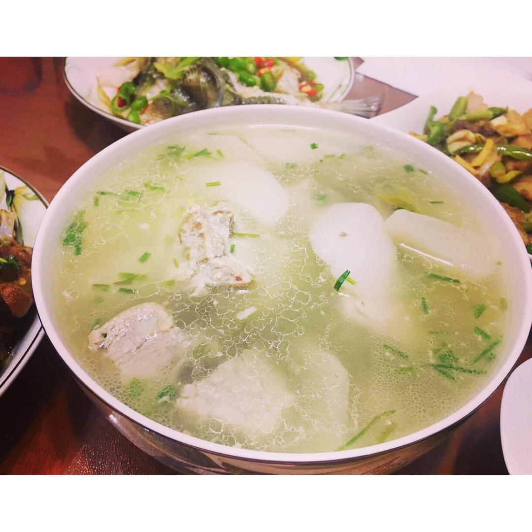 萝卜排骨汤