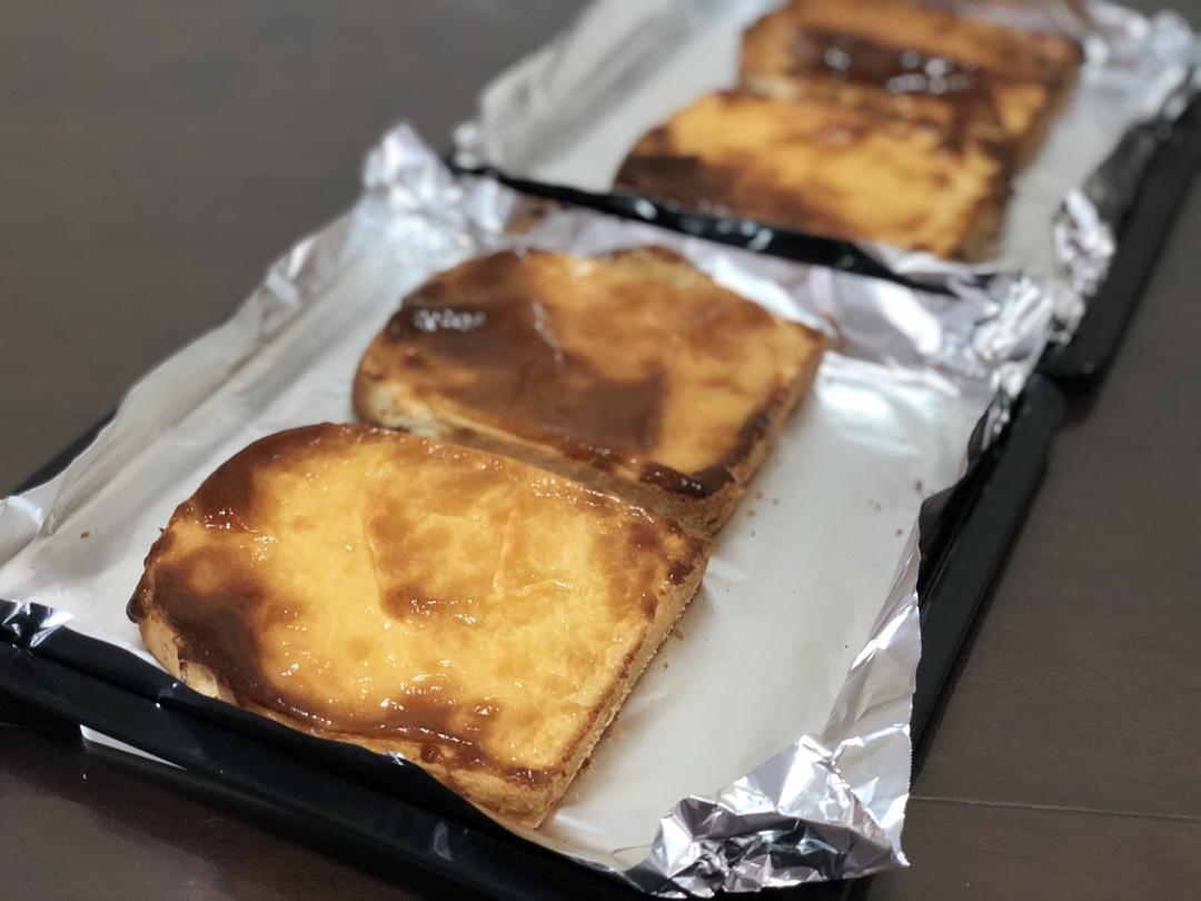 零失败快手岩烧乳酪(熔岩吐司)十分钟网红早餐，好吃哭