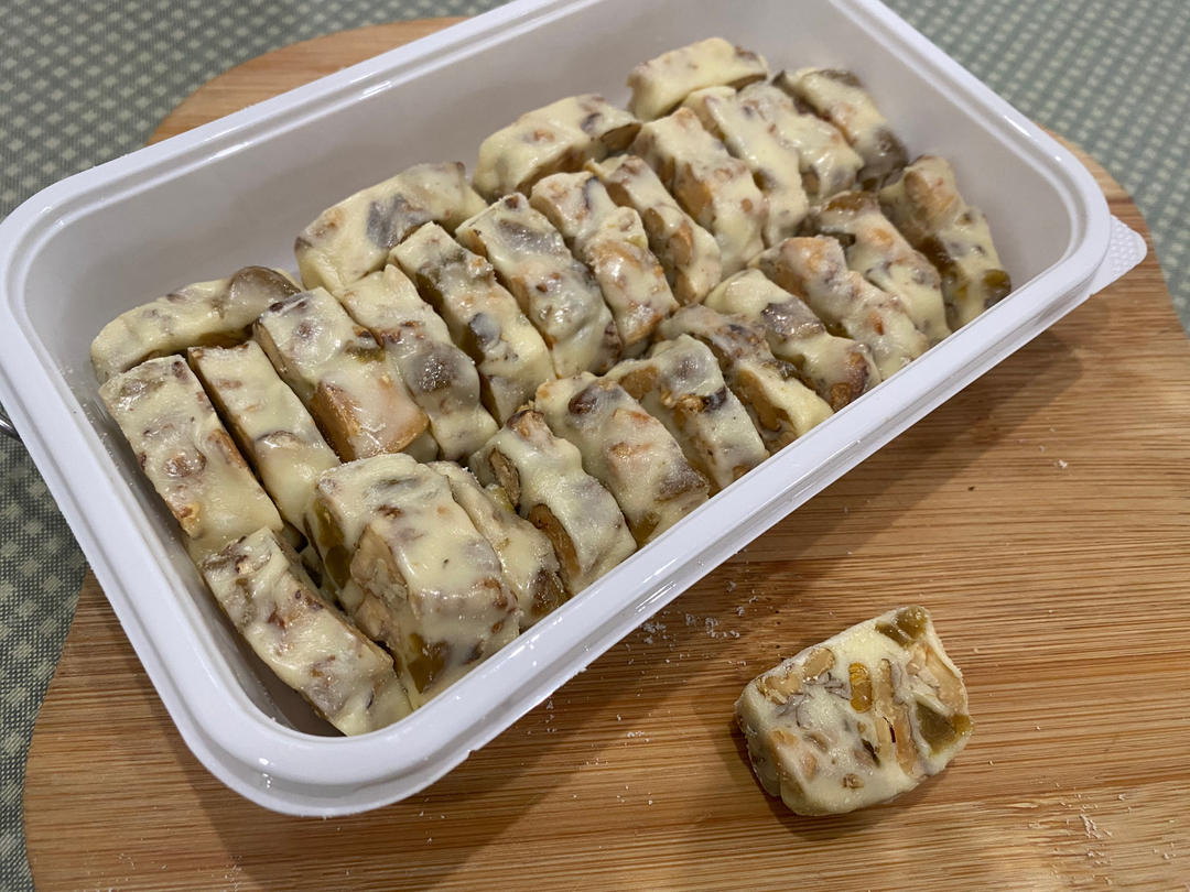 格兰诺拉牛轧糖（黑🆚白的碰撞💥）