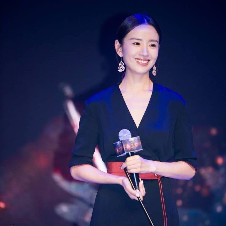 喵喵爱美食999
